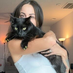 Meet your Posher, Julie